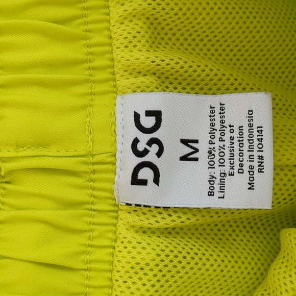Medium DSG Beach Pool Neon Green Mesh Lined Lifestyle Shorts Swim Trunks - Picture 3 of 9